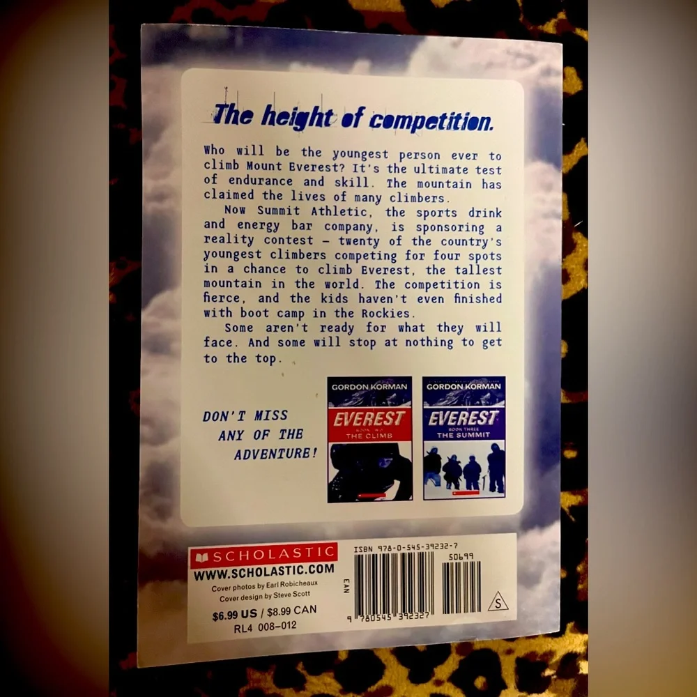 💜Everest Book One- The Contest PB - EUC